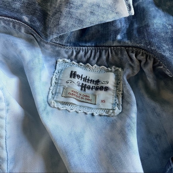 Holding Horses Blue White One Shoulder Ruffle Dresd - Picture 5 of 6